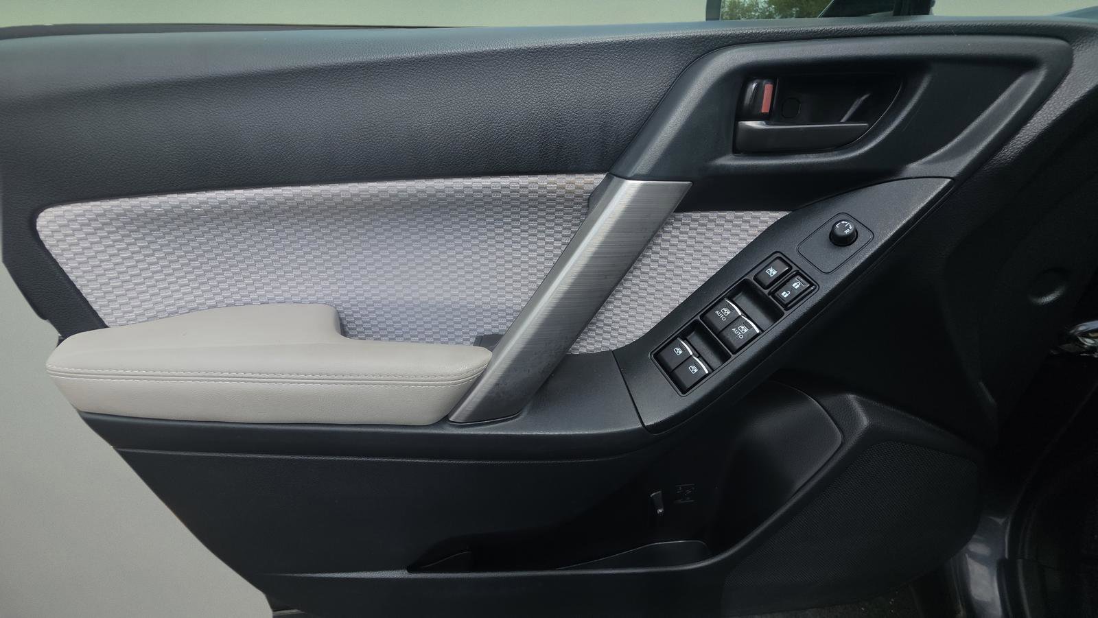 Used 2018 Subaru Forester 2.5i Premium AWD/4WD image 18