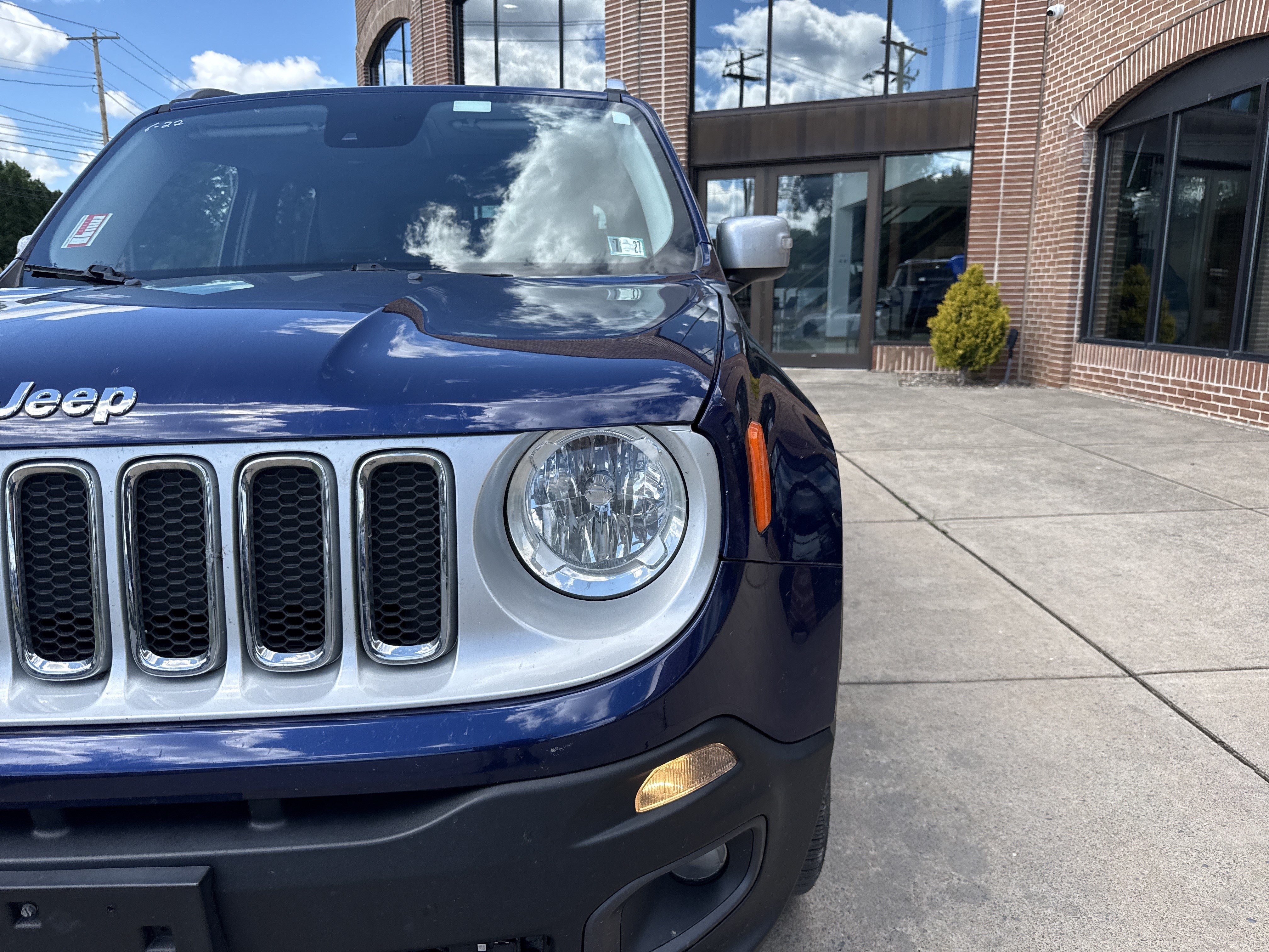 Used 2016 Jeep Renegade Limited AWD/4WD image 5