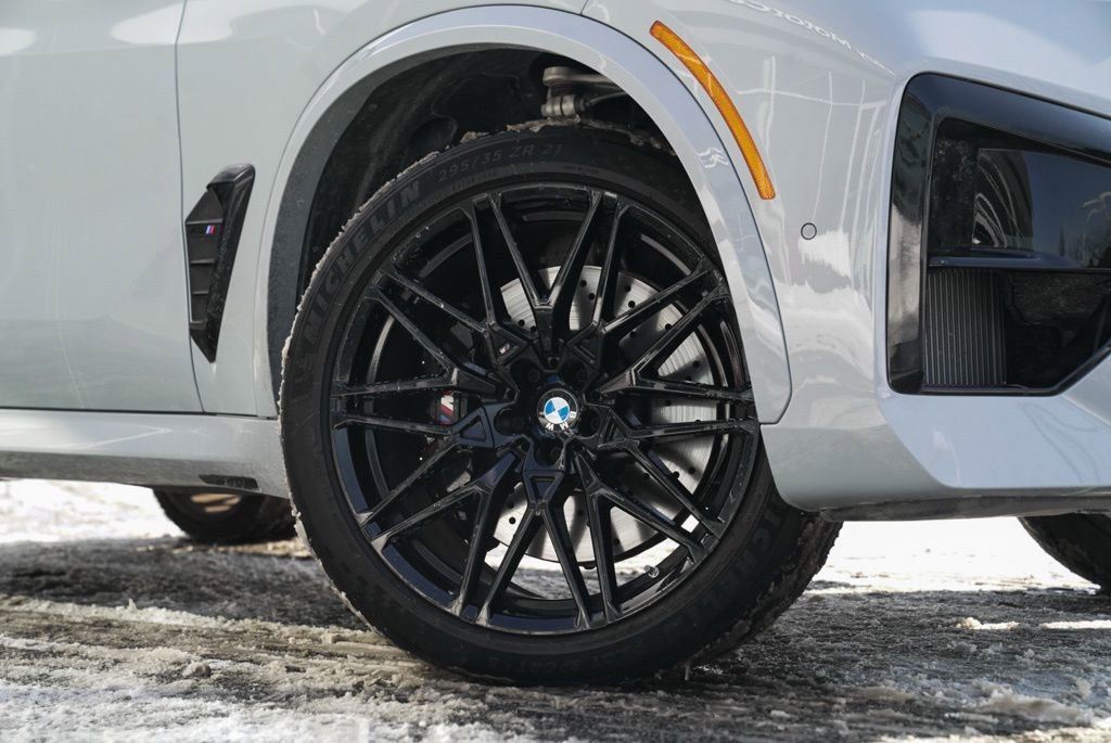 Used 2026 BMW X5 M Competition w/ Executive Package image 23