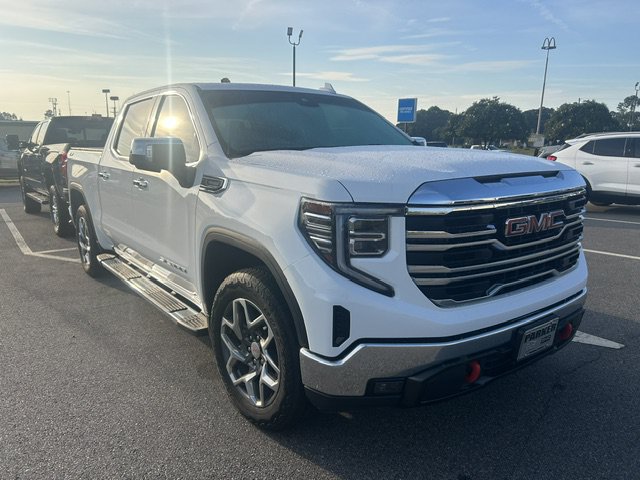 Used 2023 GMC Sierra 1500 SLT w/ SLT Premium Package AWD/4WD image 6