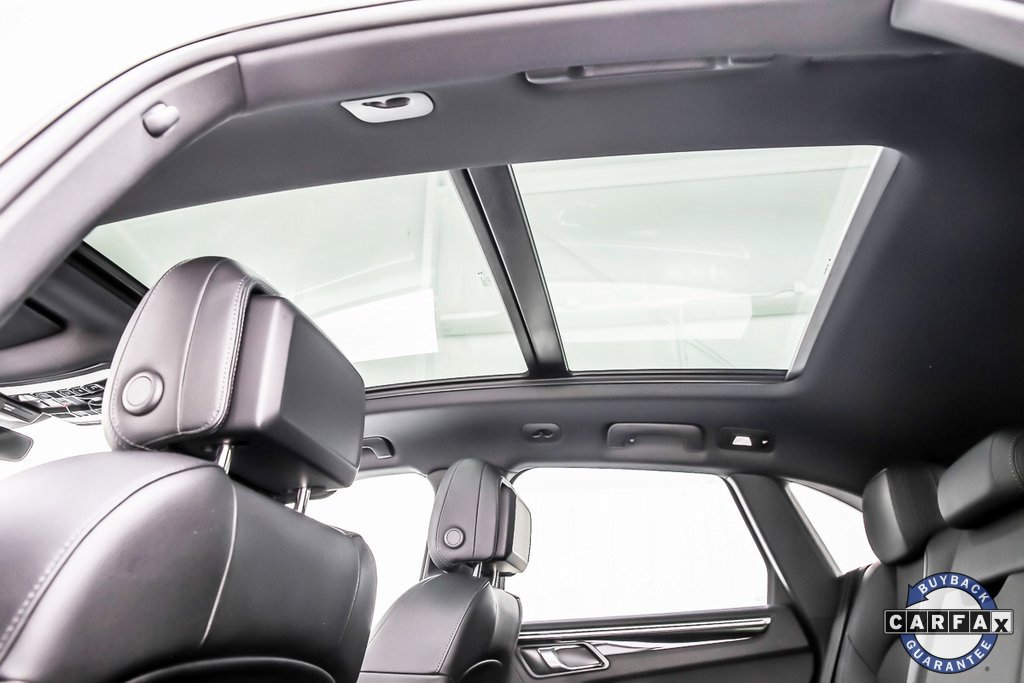 Used 2021 Porsche Macan S w/ Premium Package image 14