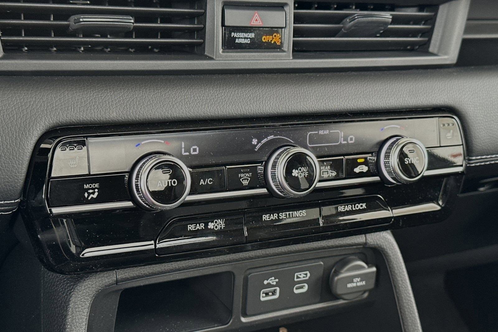 New 2025 Honda Pilot Touring image 18