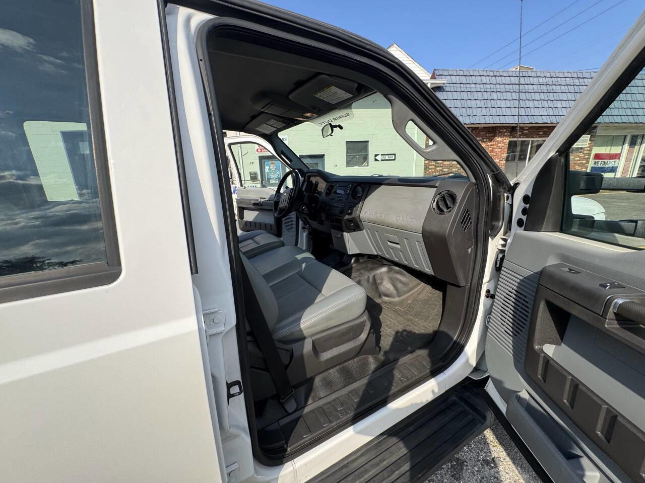 Used 2016 Ford F450 XL w/ Power Equipment Group image 56