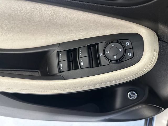 Used 2023 Buick Encore GX Essence w/ Experience Buick Package AWD/4WD image 22