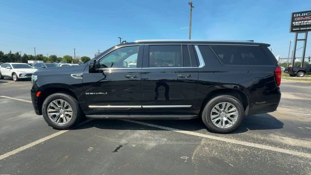 Used 2024 GMC Yukon XL Denali AWD/4WD image 5