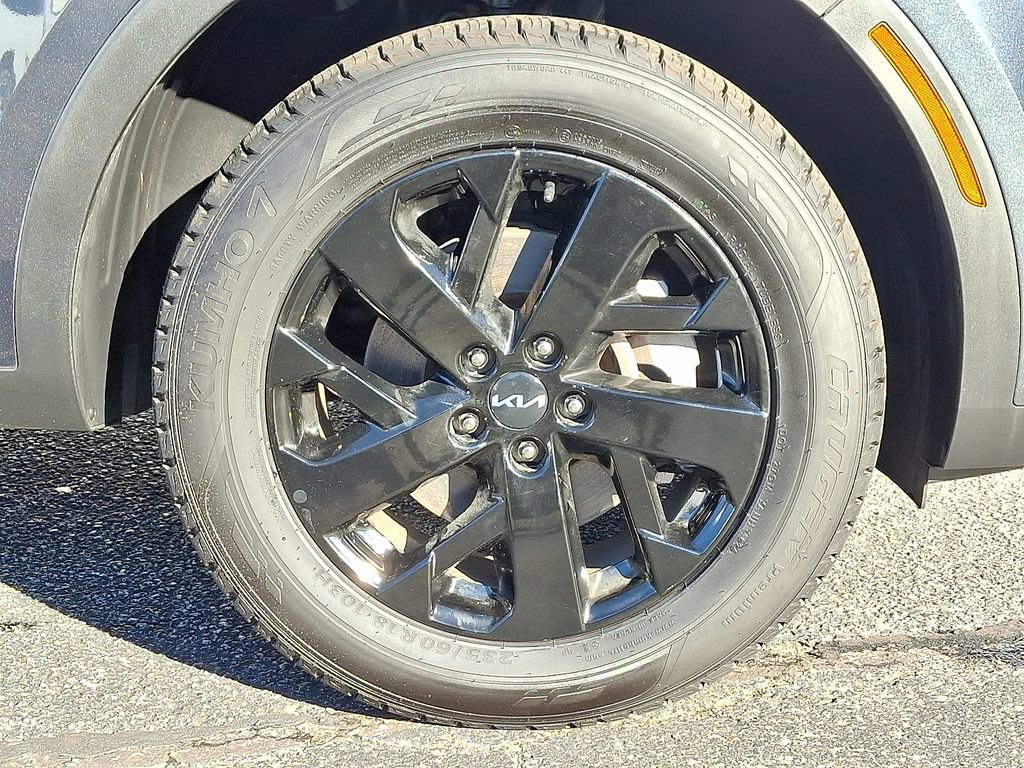 Used 2022 Kia Sorento S image 8