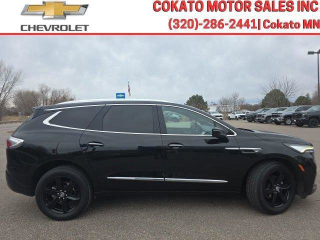 Used 2023 Buick Enclave Essence w/ Experience Buick Package AWD/4WD image 8