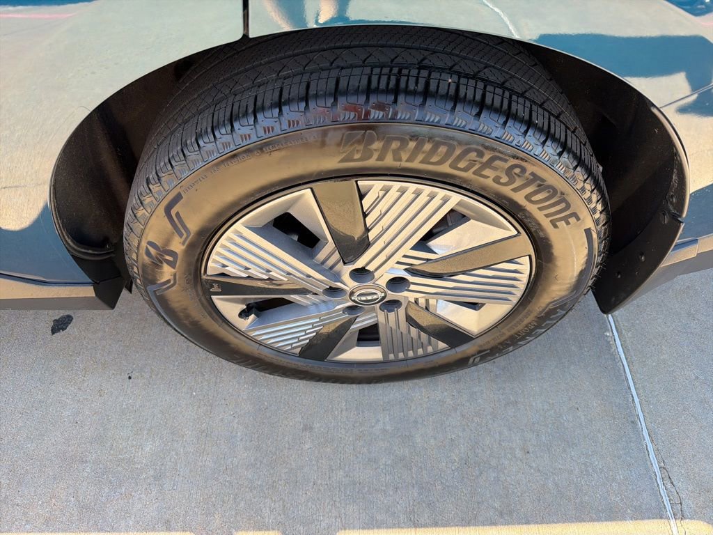 Used 2025 Nissan Murano SL AWD/4WD image 9