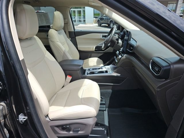 Used 2023 Ford Explorer Platinum w/ Technology Package image 10