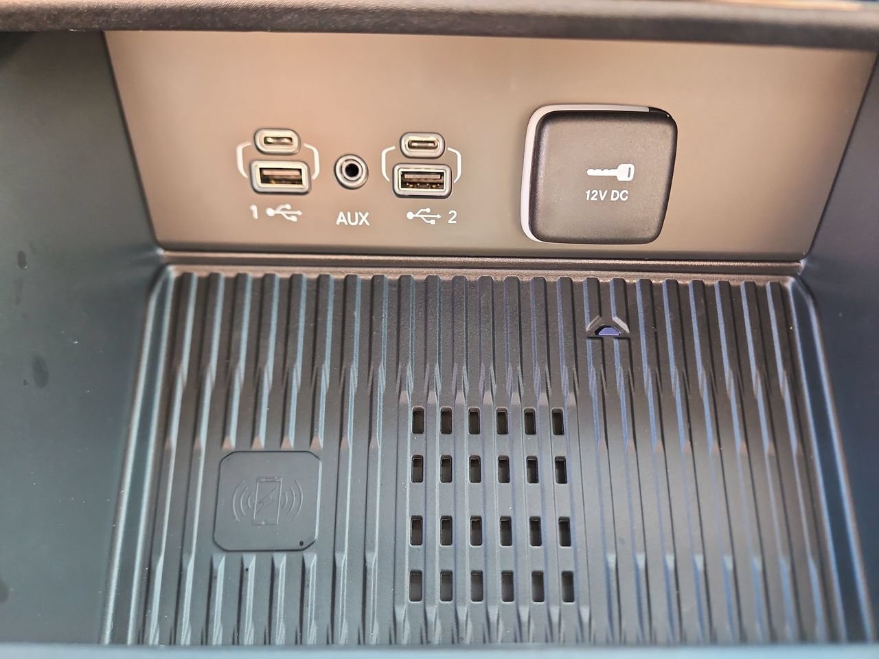 New 2026 Jeep Grand Cherokee Altitude AWD/4WD image 26