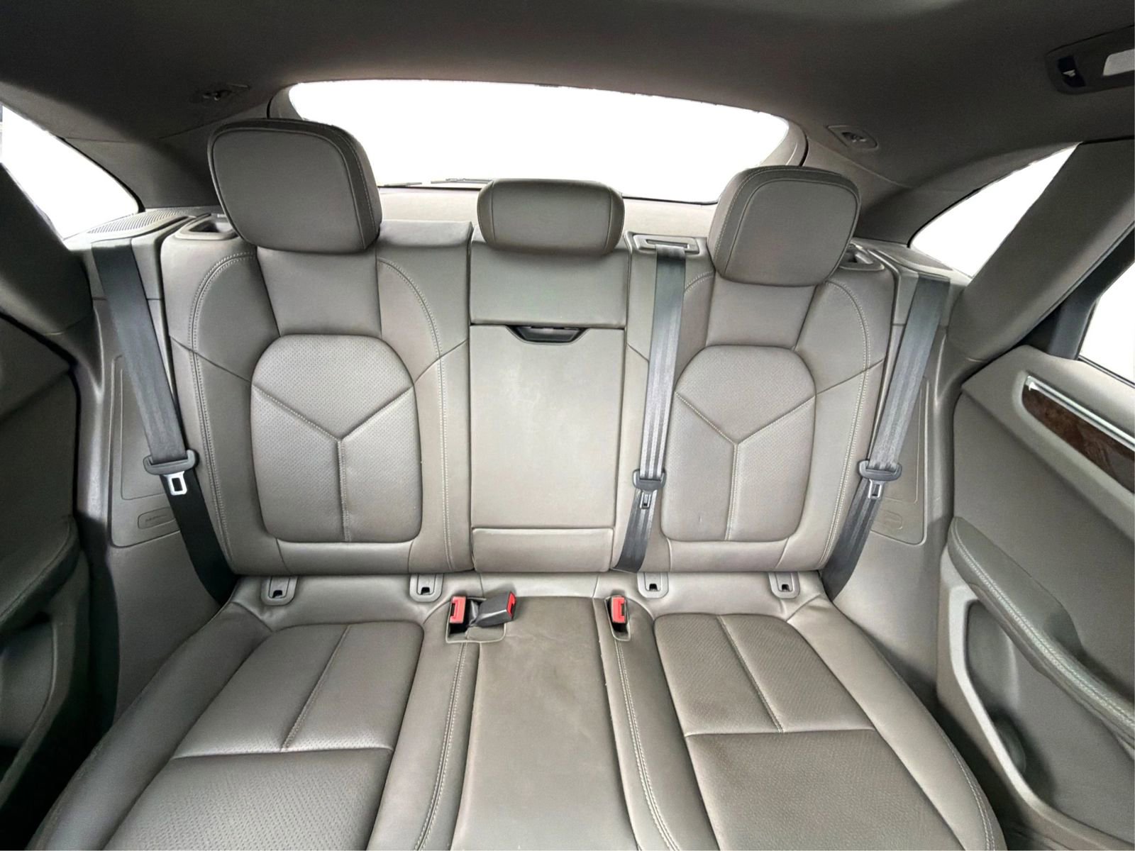 Used 2017 Porsche Macan S image 15