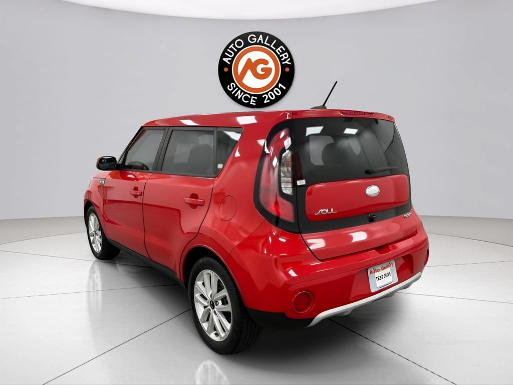 Used 2017 Kia Soul + FWD image 6