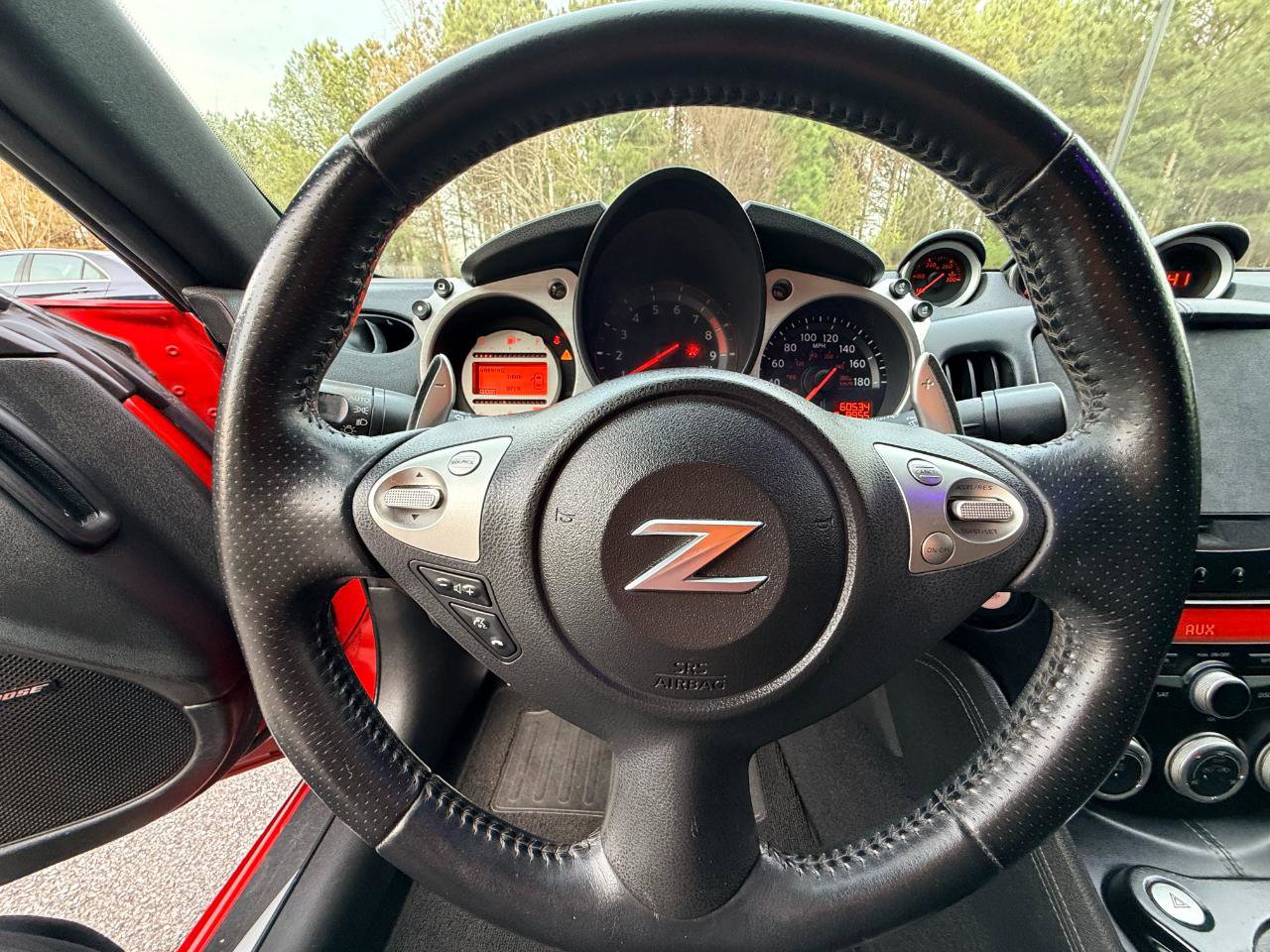 Used 2010 Nissan 370Z Touring RWD image 12