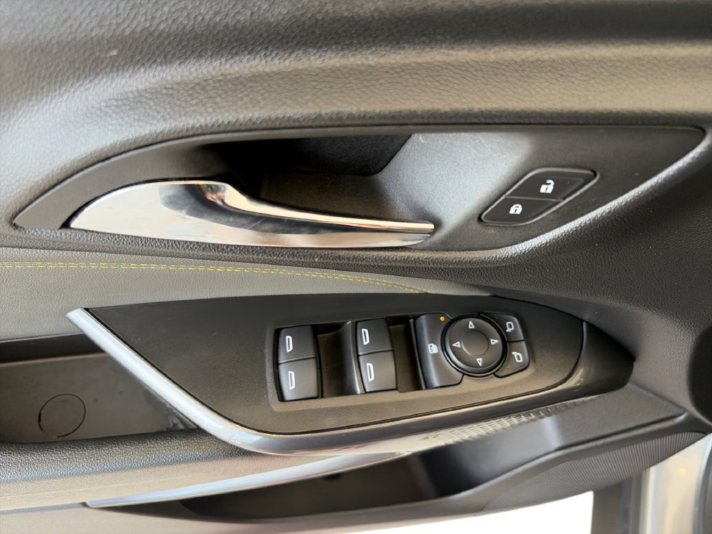 Certified 2025 Chevrolet Trax ACTIV w/ Sunroof Package FWD image 24