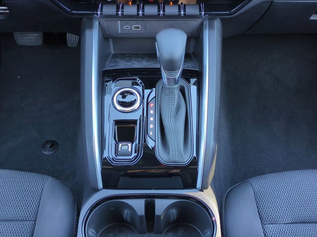 Used 2023 Chevrolet Colorado LT w/ LT Convenience Package image 19