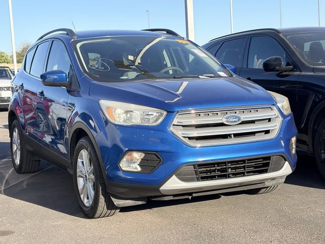 Used 2018 Ford Escape SE w/ SE Sync 3 Package image 3