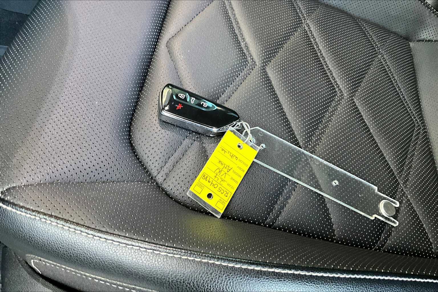 Certified 2024 Volkswagen Atlas SE image 28