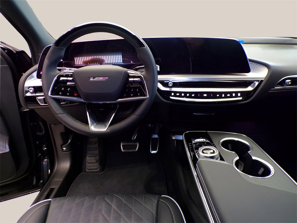 New 2026 Cadillac Lyriq V image 9