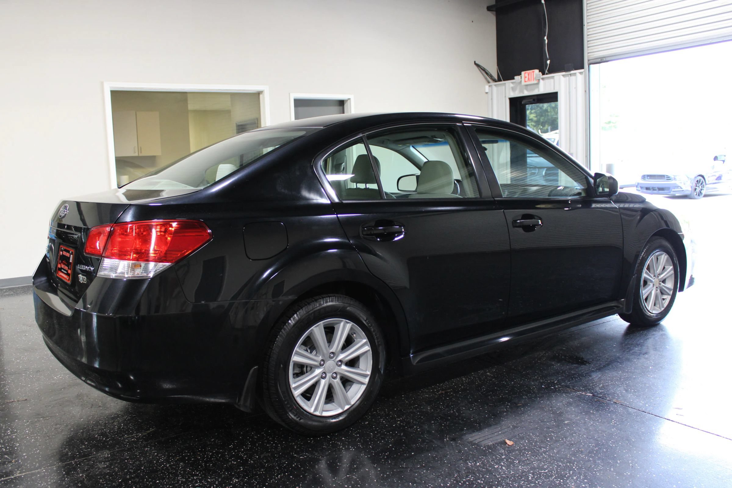 Used 2012 Subaru Legacy 2.5i Premium AWD/4WD image 3
