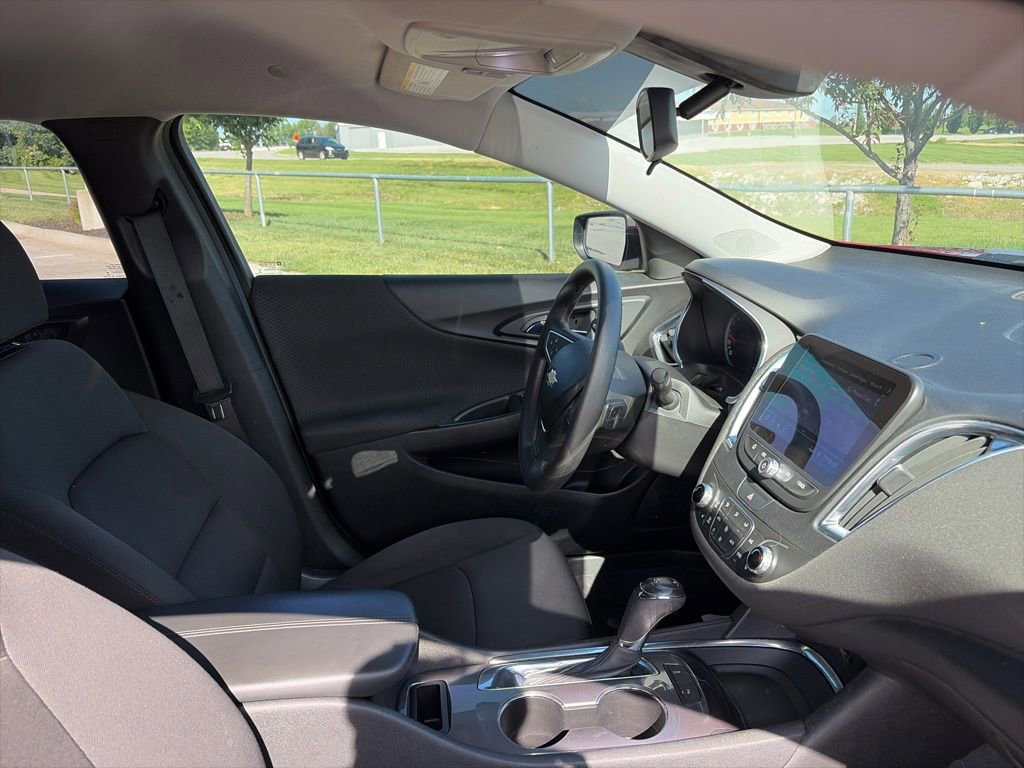 Used 2019 Chevrolet Malibu LT w/ Driver Confidence Package FWD image 29