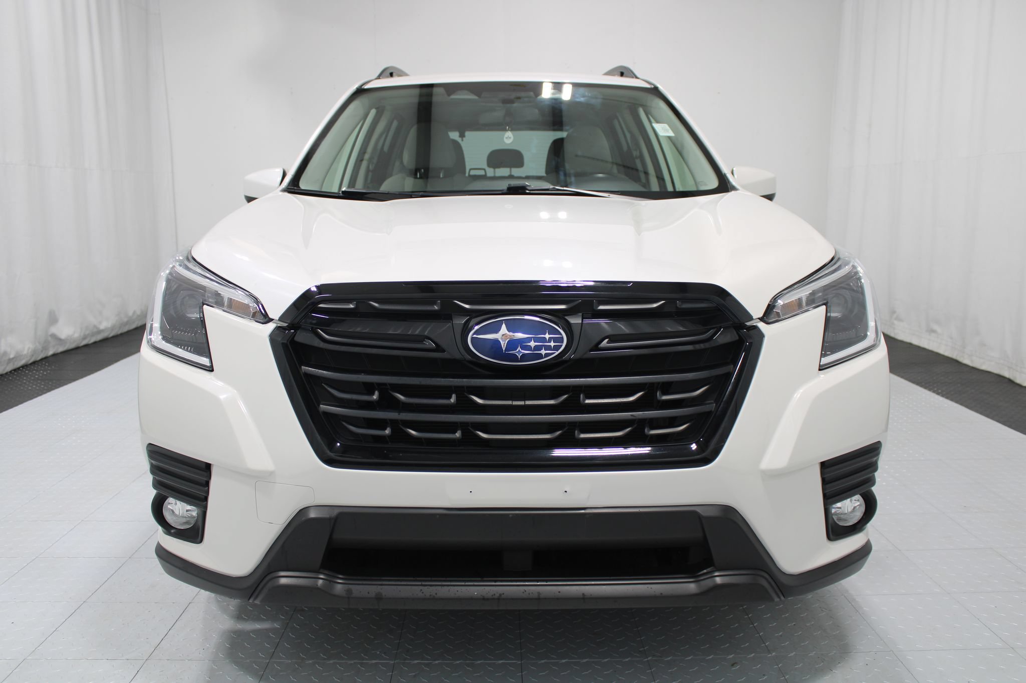 Used 2023 Subaru Forester Premium AWD/4WD image 5