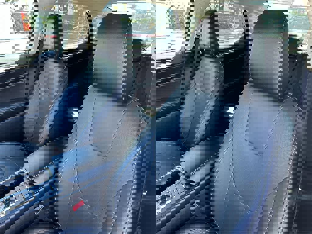 Used 2020 Ford Fusion Energi Titanium image 34