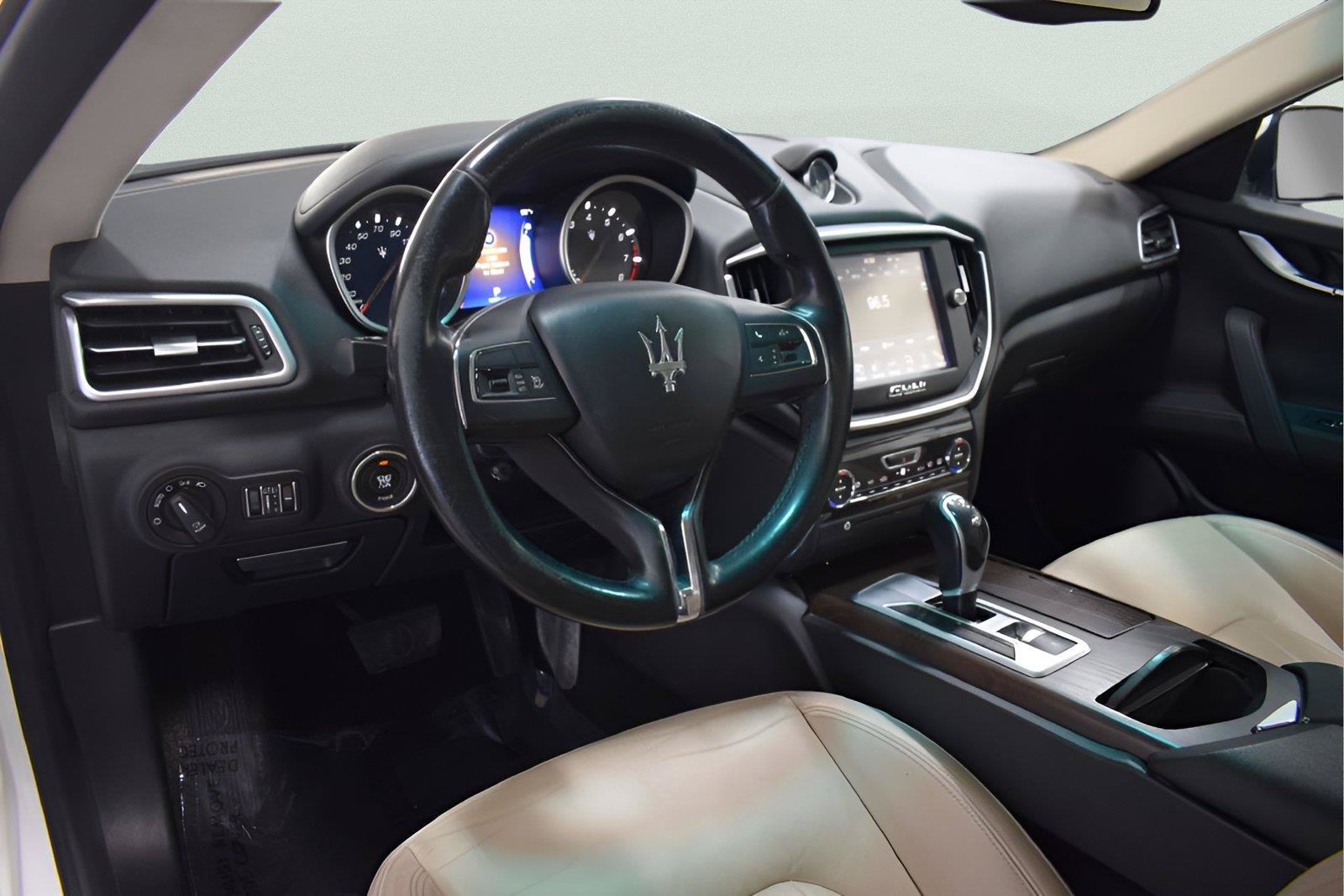 Used 2014 Maserati Ghibli RWD image 8