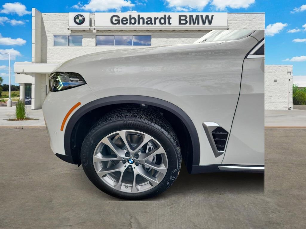 Certified 2026 BMW X5 xDrive40i w/ Premium Package image 2