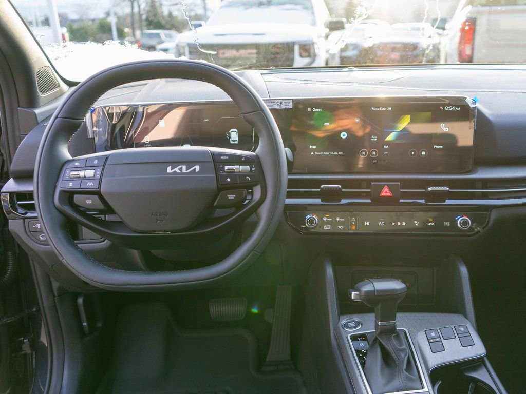 New 2026 Kia Sportage X-Line w/ X-Line Technology Package AWD/4WD image 14