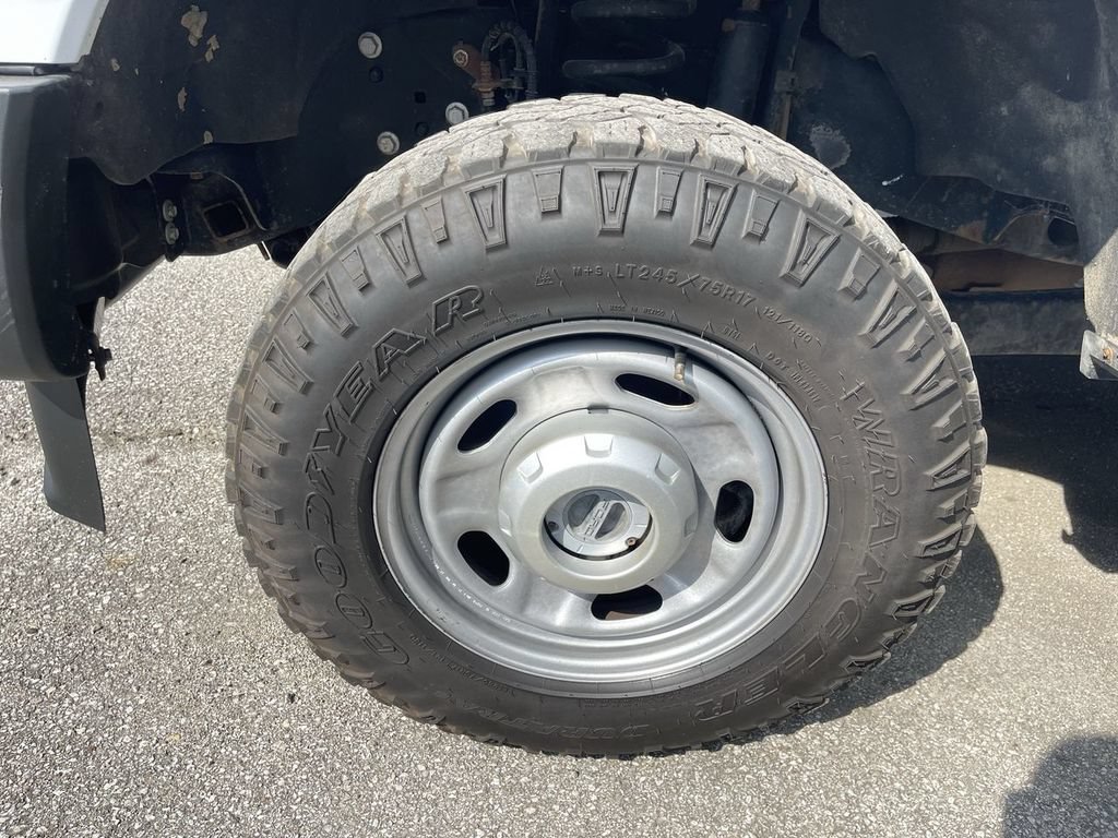 Used 2017 Ford F250 XL w/ Power Equipment Group AWD/4WD image 2