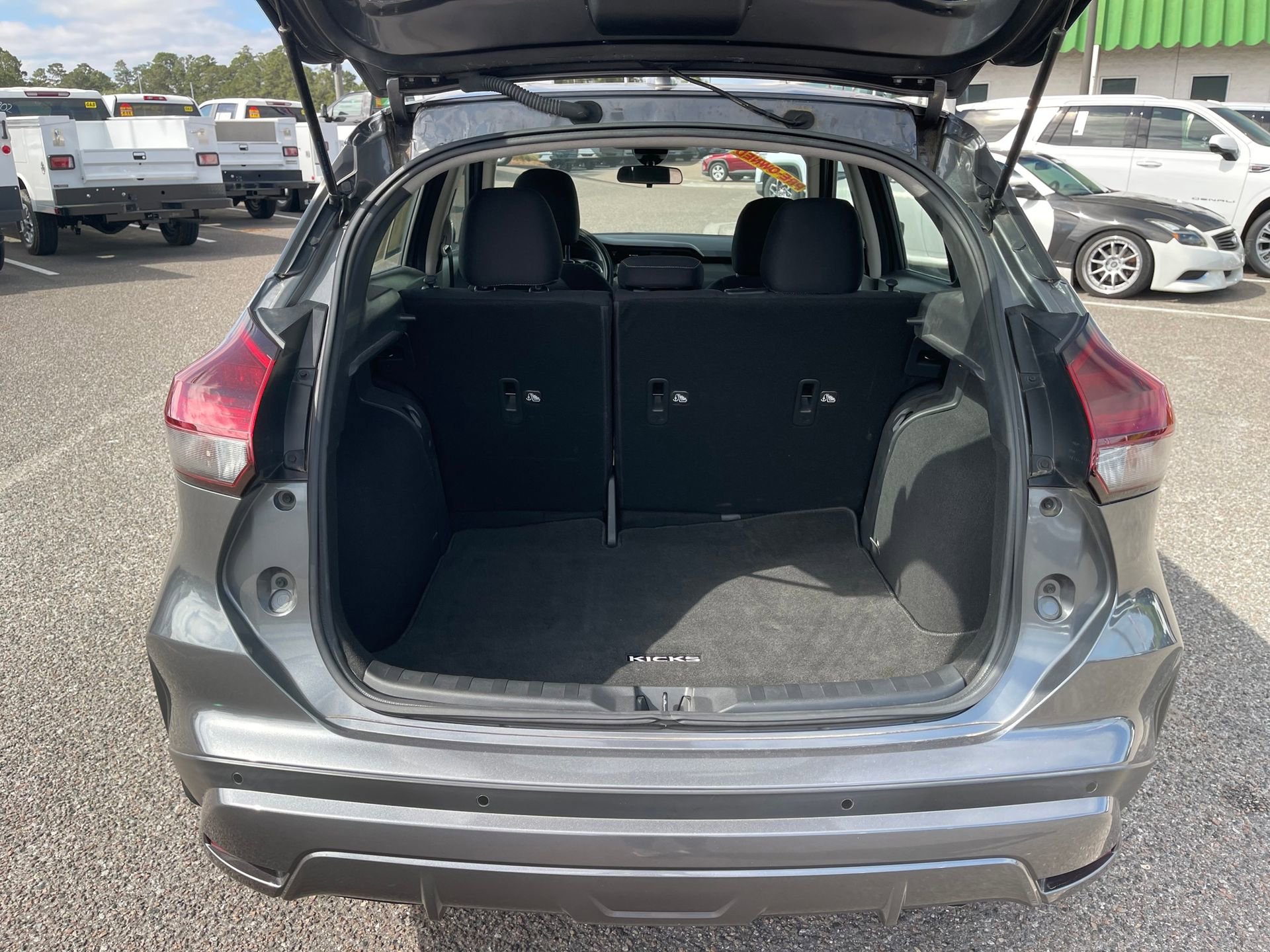 Used 2022 Nissan Kicks S FWD image 23