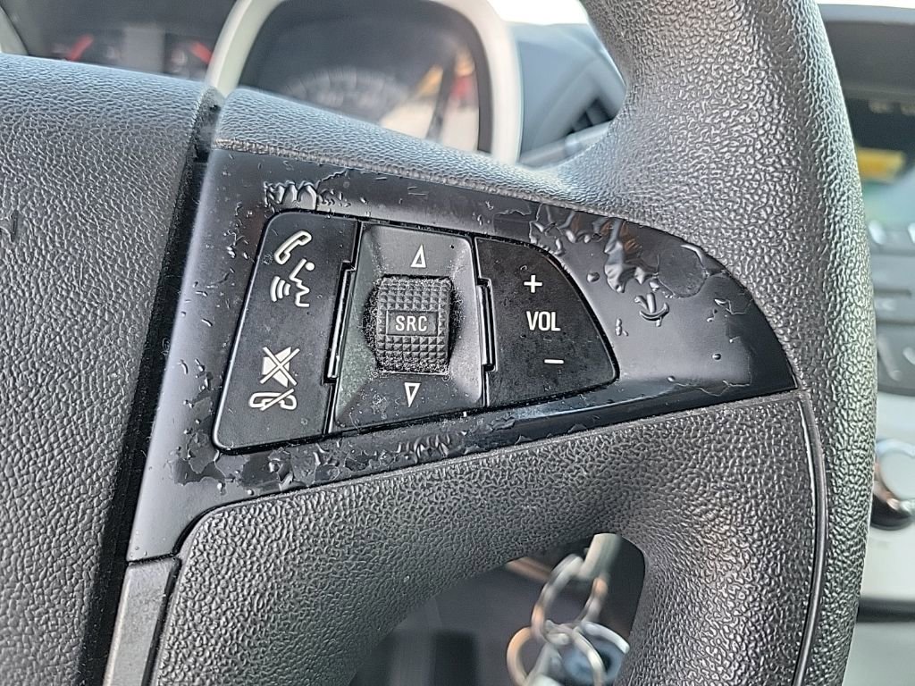 Used 2017 Chevrolet Equinox LS image 19