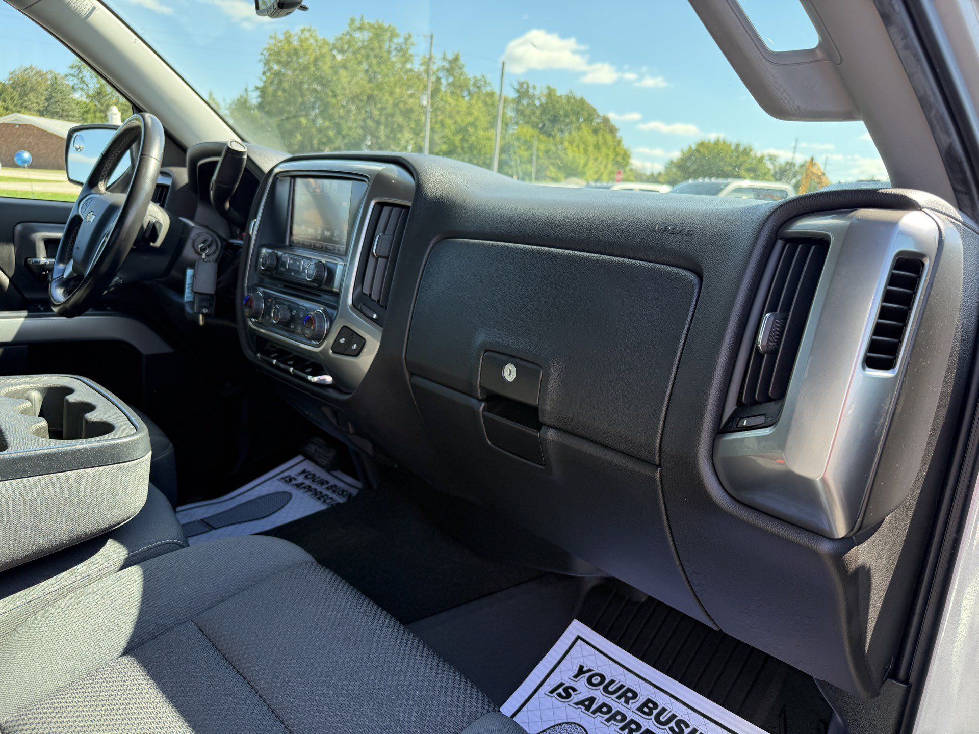 Used 2018 Chevrolet Silverado 1500 LT w/ All Star Edition AWD/4WD image 23