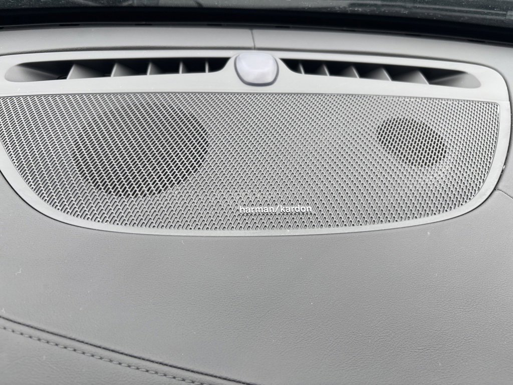 Certified 2025 Volvo XC90 B6 Plus image 27