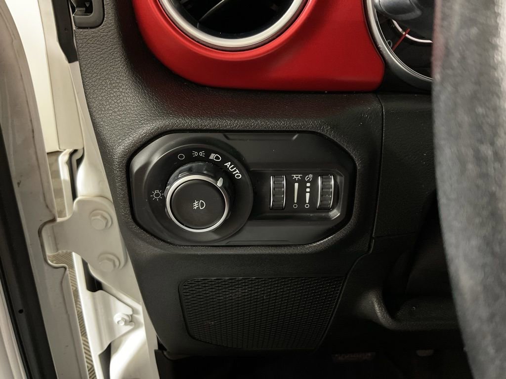 Used 2021 Jeep Wrangler Unlimited Rubicon image 29
