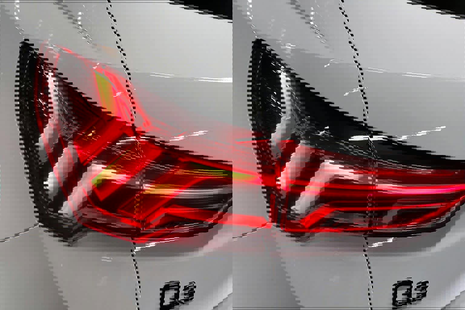 Certified 2025 Audi Q3 2.0T Premium w/ Convenience Package image 32