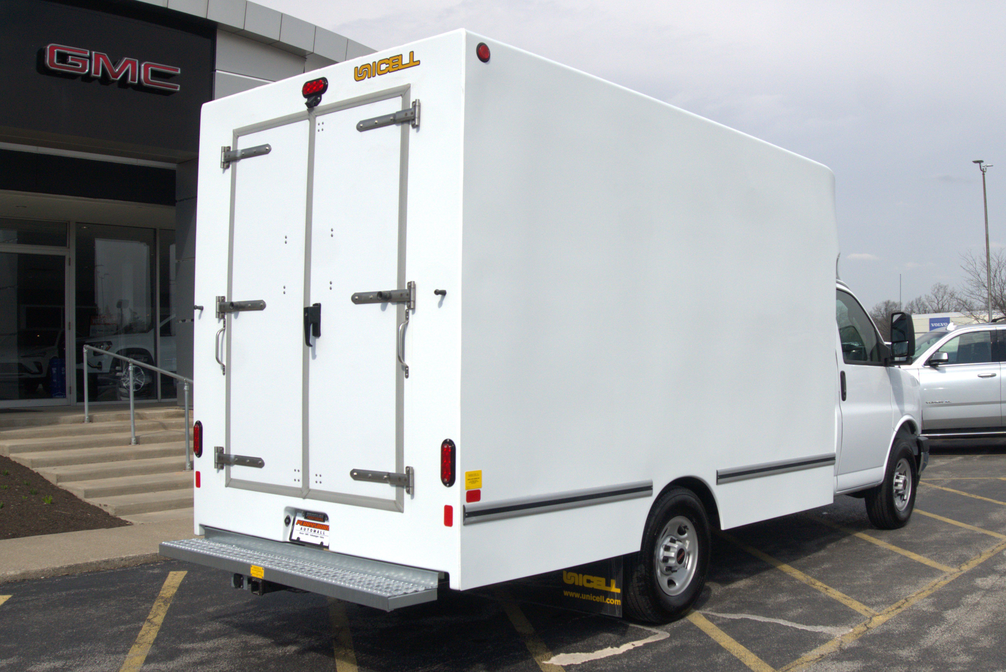 New 2025 GMC Savana 3500 w/ Power Convenience Package image 7