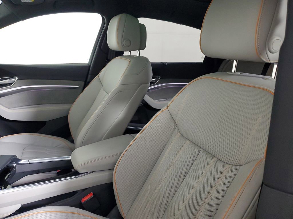 Certified 2024 Audi Q8 e-tron Prestige w/ Prestige Package AWD/4WD image 19