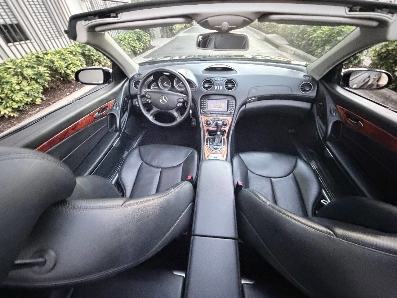 Used 2007 Mercedes-Benz SL 550 w/ Premium Pkg I image 34