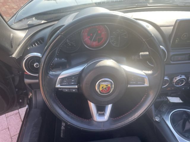 Used 2020 FIAT 124 Spider Abarth w/ Convenience Group RWD image 26