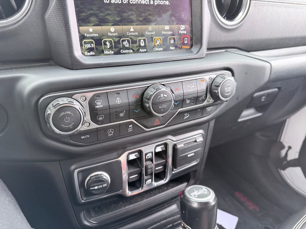 Used 2018 Jeep Wrangler Unlimited Sahara image 21