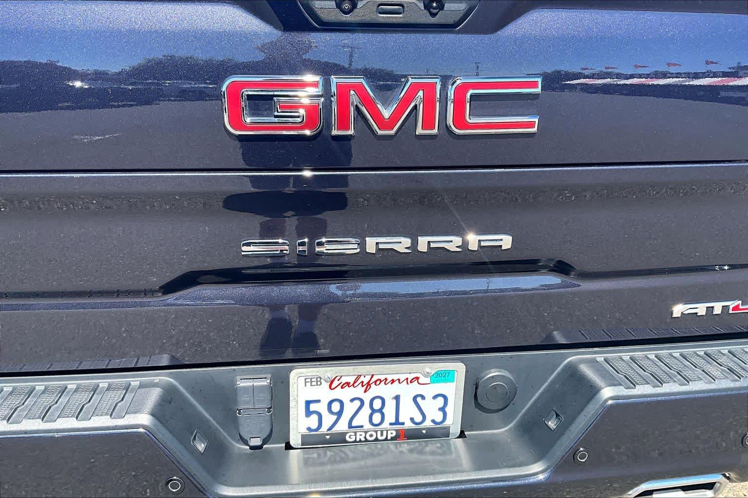Used 2023 GMC Sierra 1500 AT4 w/ AT4 Premium Package AWD/4WD image 9