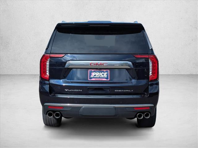 Used 2022 GMC Yukon XL Denali AWD/4WD image 7