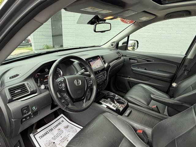 Used 2018 Honda Pilot Touring image 14