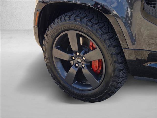 Used 2022 Land Rover Defender 110 X AWD/4WD image 25