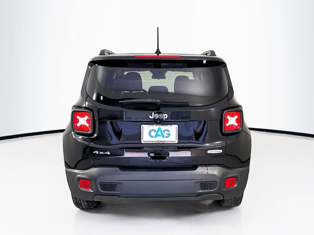 Used 2019 Jeep Renegade Latitude w/ Cold Weather Group AWD/4WD image 6