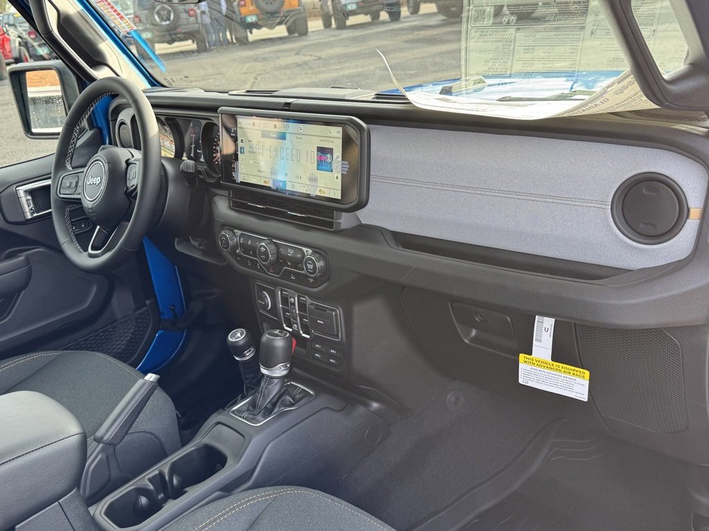 New 2025 Jeep Gladiator Sport image 9