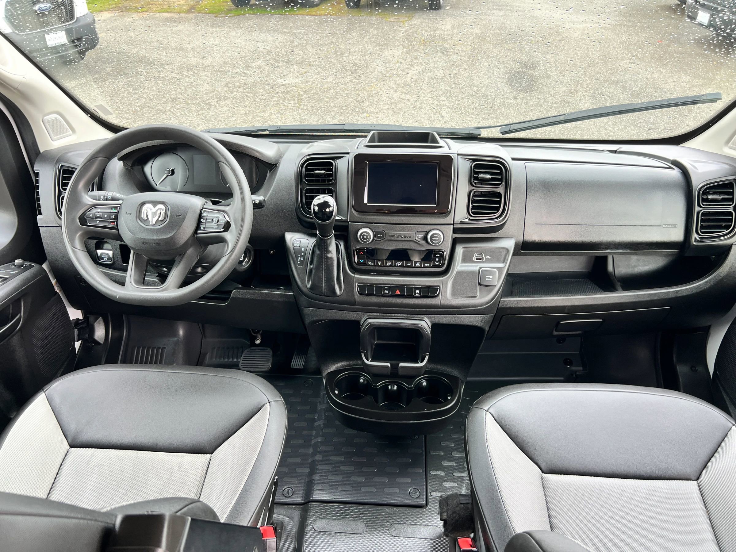 Used 2025 RAM ProMaster 3500 w/ Convenience Group FWD image 12