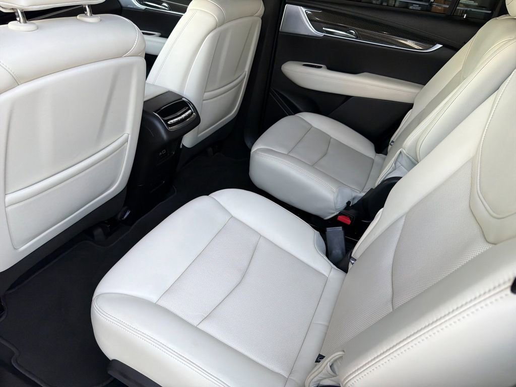 Used 2020 Cadillac XT6 Sport AWD/4WD image 12