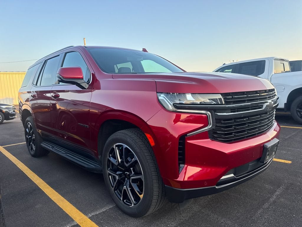 Used 2022 Chevrolet Tahoe RST w/ Sport Performance Package AWD/4WD image 3